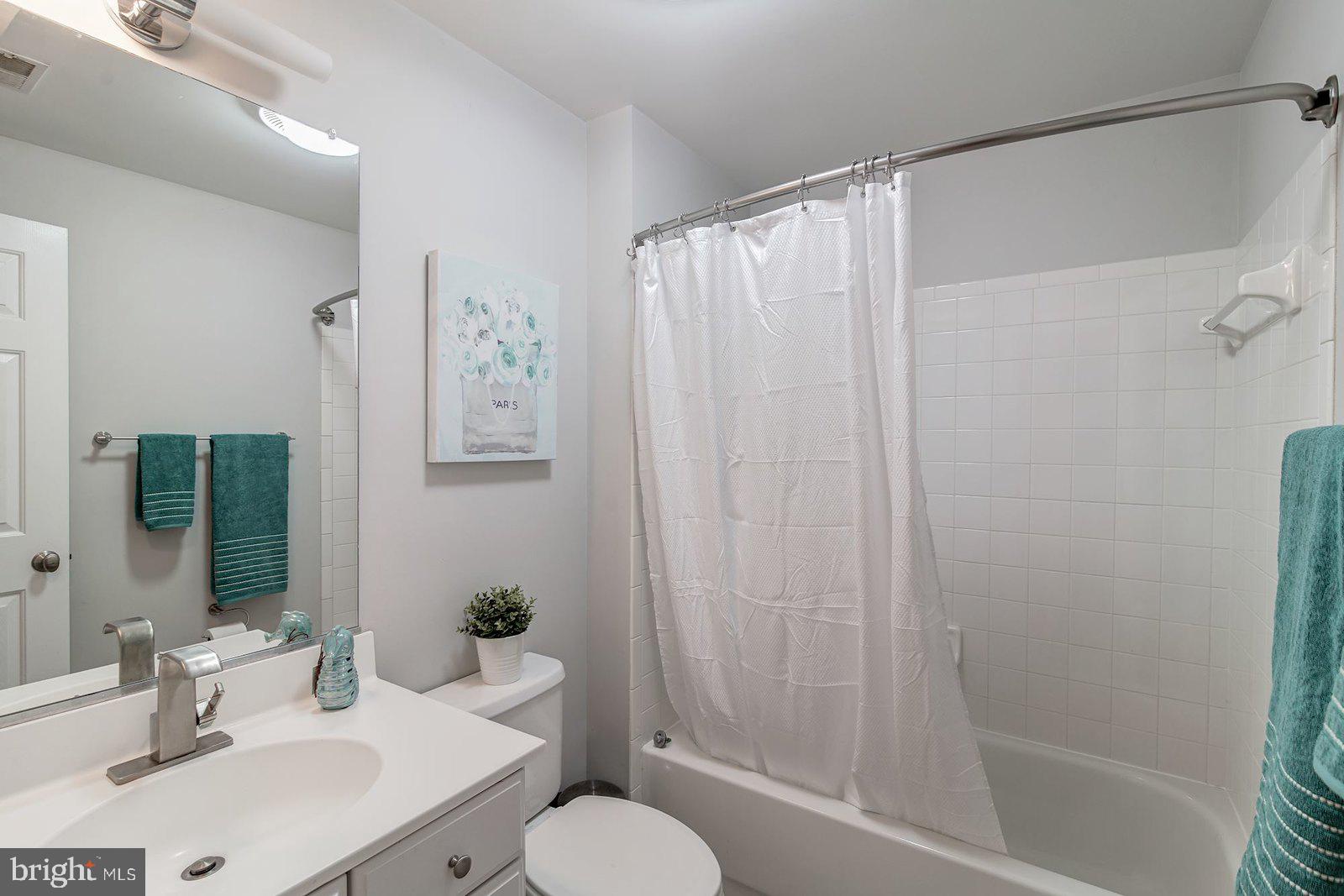 2064 Madrillon Road Vienna, VA 22182 - Photo 62 of 68 Gallery Image 62