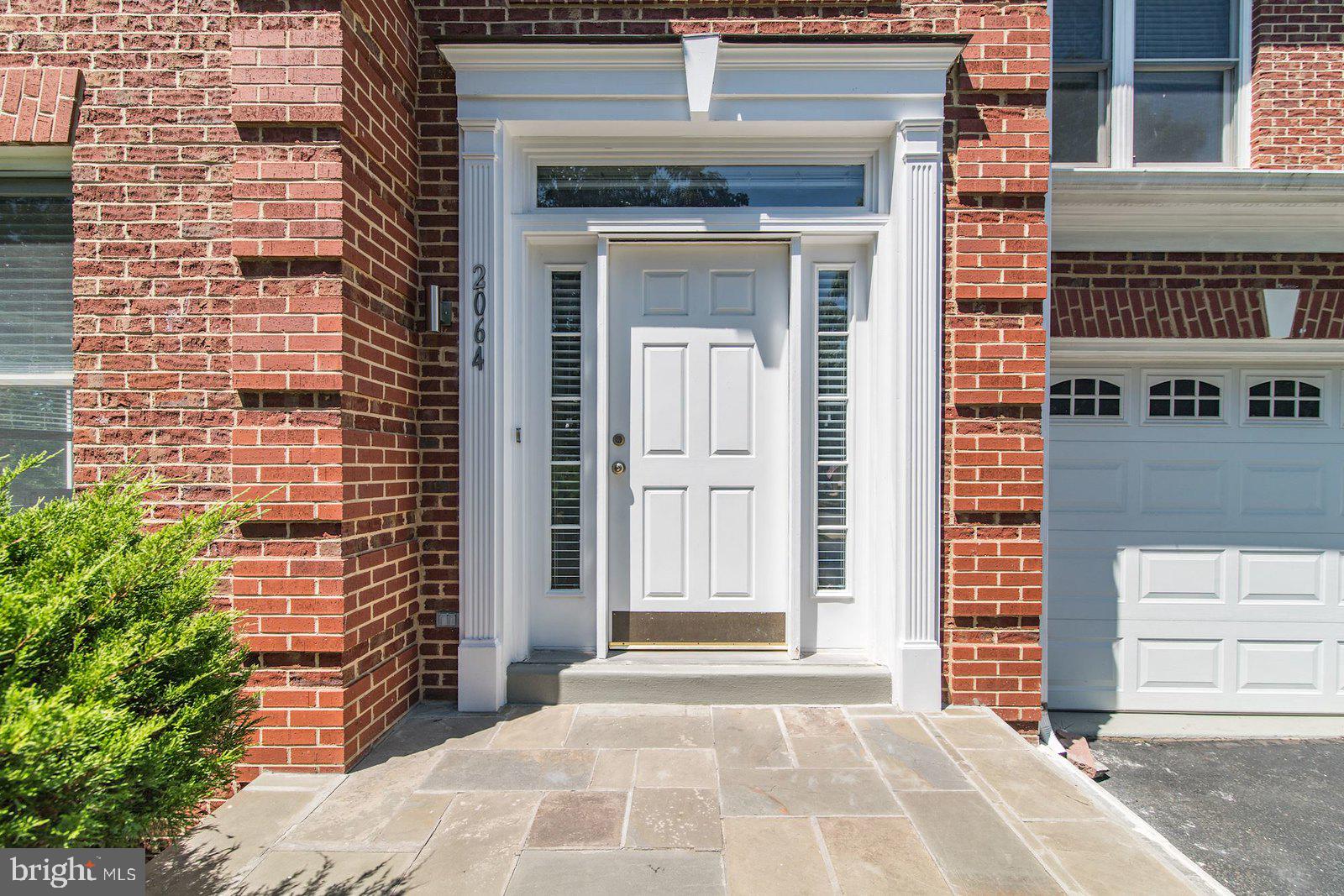 2064 Madrillon Road Vienna, VA 22182 - Photo 8 of 68 Gallery Image 8