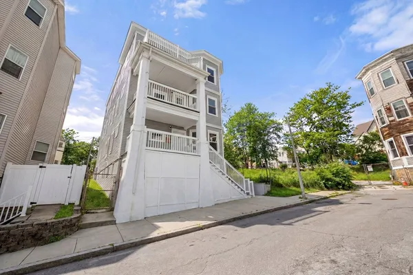 $3,200 | 53 Woodford Street, Unit 2, Boston, MA 02125