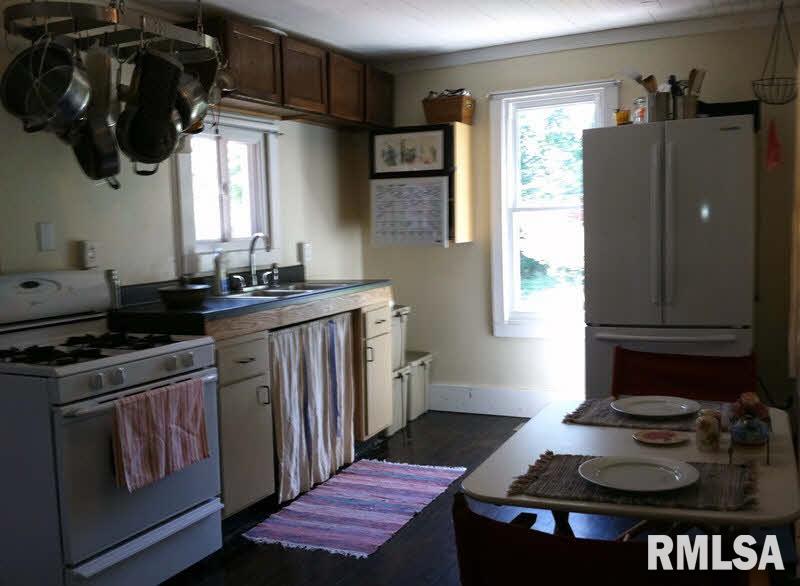 350 Bay Road Carbondale, IL 62903 - Photo 6 of 13