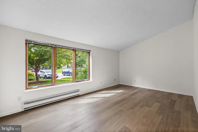 $430,000 | 15 Oakridge Court, Lutherville-Timonium, MD 21093