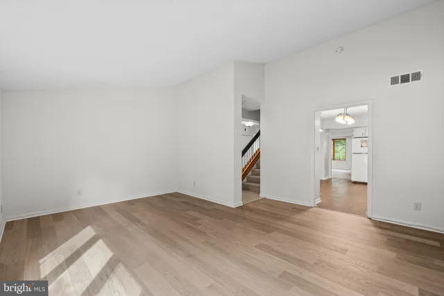 $430,000 | 15 Oakridge Court, Lutherville-Timonium, MD 21093