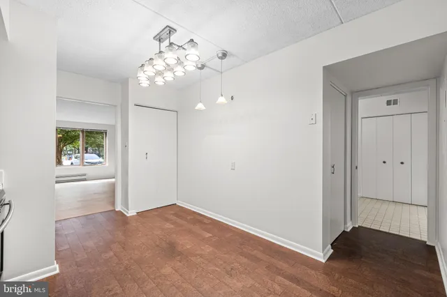 $430,000 | 15 Oakridge Court, Lutherville-Timonium, MD 21093