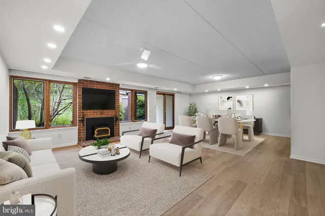 $430,000 | 15 Oakridge Court, Lutherville-Timonium, MD 21093