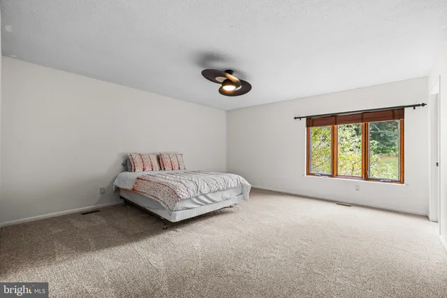 $430,000 | 15 Oakridge Court, Lutherville-Timonium, MD 21093