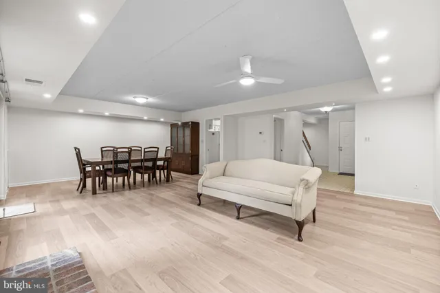 $430,000 | 15 Oakridge Court, Lutherville-Timonium, MD 21093