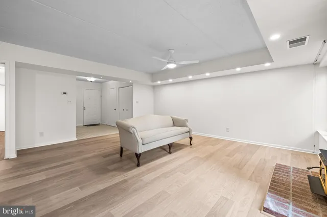 $430,000 | 15 Oakridge Court, Lutherville-Timonium, MD 21093