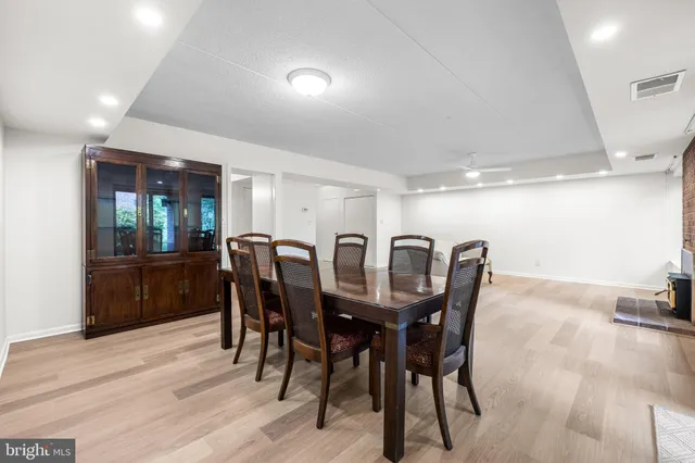 $430,000 | 15 Oakridge Court, Lutherville-Timonium, MD 21093