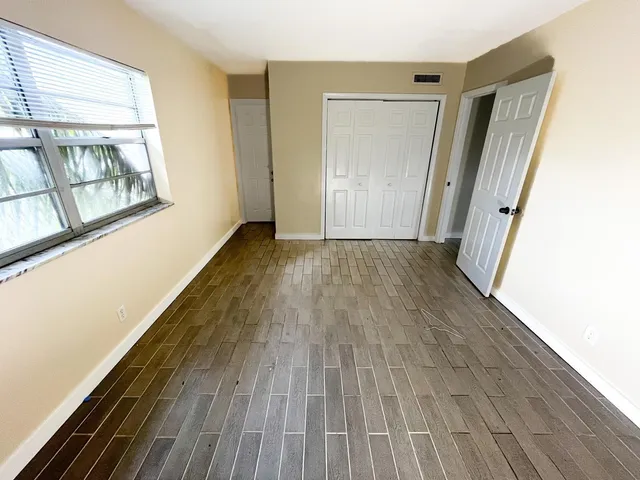 $1,650 | 202 Lucerne Avenue, Unit 10, Lake Worth Beach, FL 33460