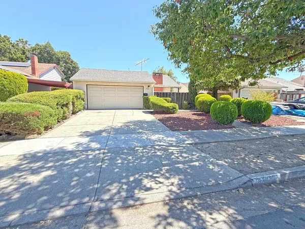 $4,250 | 1768 Loch Ness Way, San Jose, CA 95121