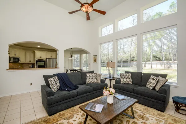 $4,150 | 14 Guinevere Place, The Woodlands, TX 77384