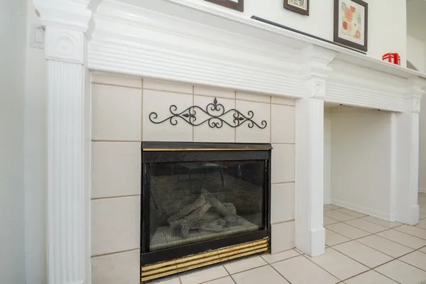 $4,150 | 14 Guinevere Place, The Woodlands, TX 77384