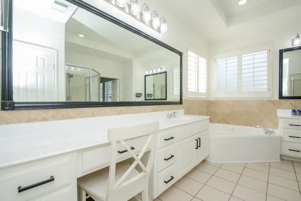 $4,150 | 14 Guinevere Place, The Woodlands, TX 77384