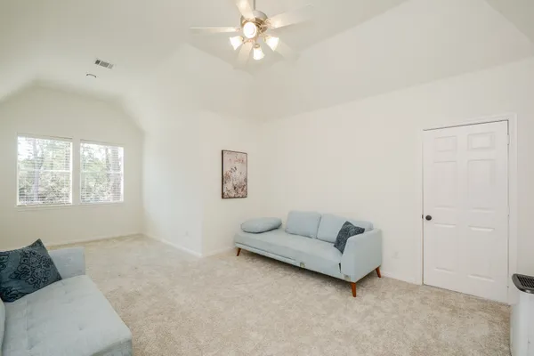 $4,150 | 14 Guinevere Place, The Woodlands, TX 77384