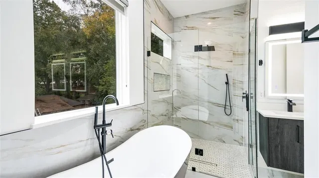 $4,000 | 2318 Arroyo Avenue, Dallas, TX 75219