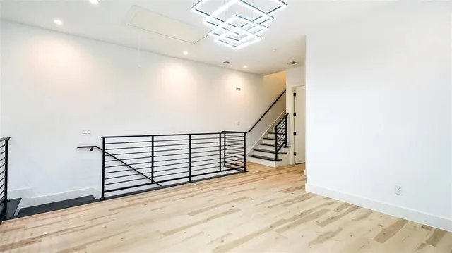 $4,000 | 2318 Arroyo Avenue, Dallas, TX 75219