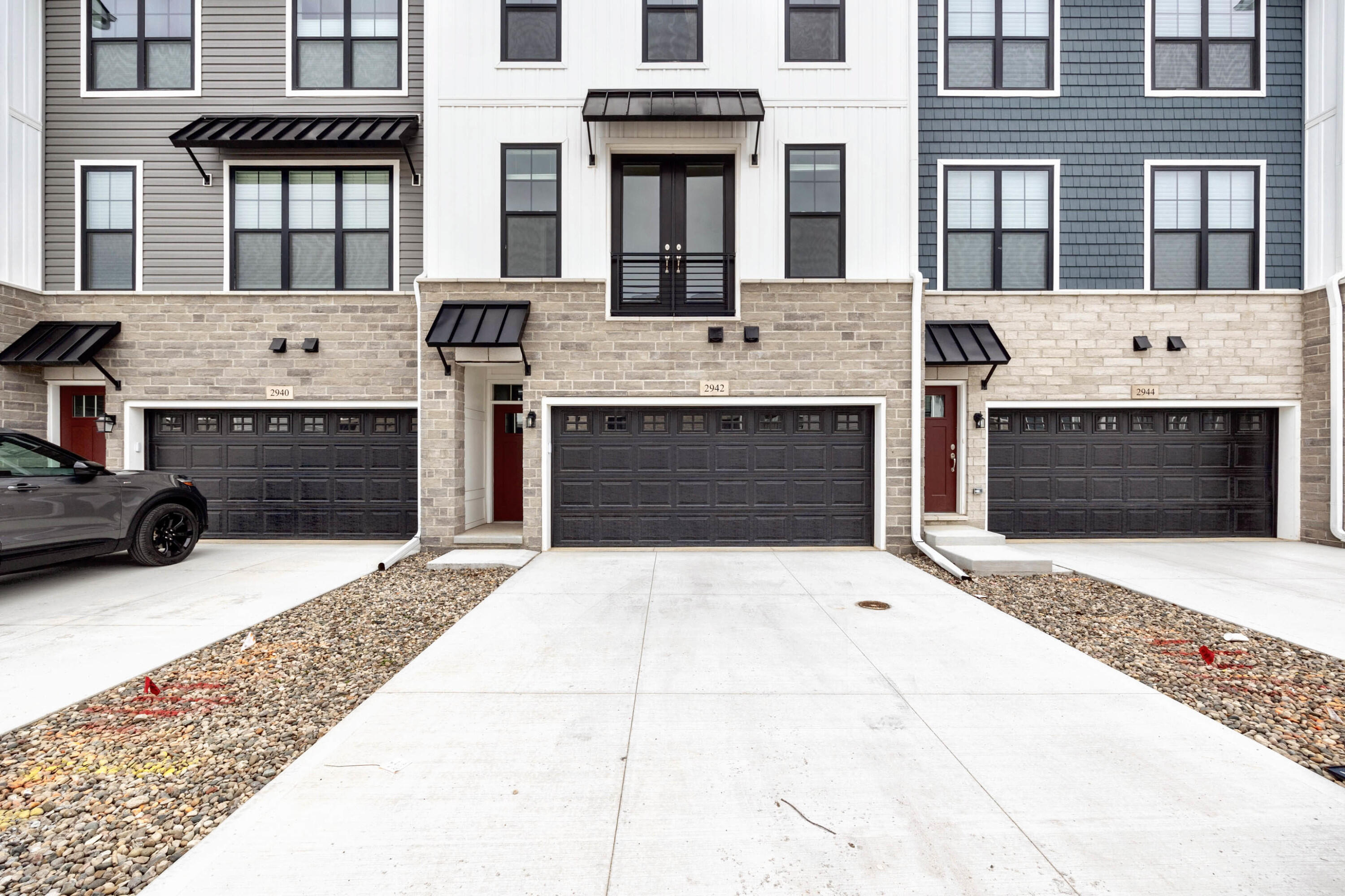 2942 Corston Road Ann Arbor, MI 48105 - Photo 1 of 51 002_0