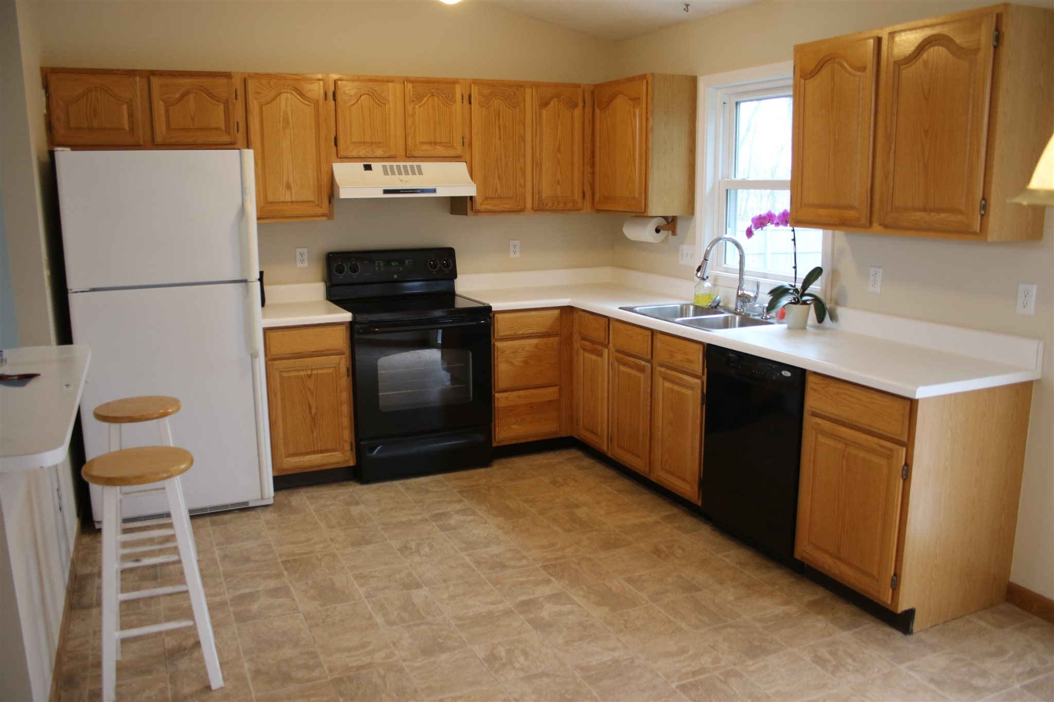 51446 Righter Lane South Bend, IN 46628 - Photo 6 of 26 Gallery Image 6