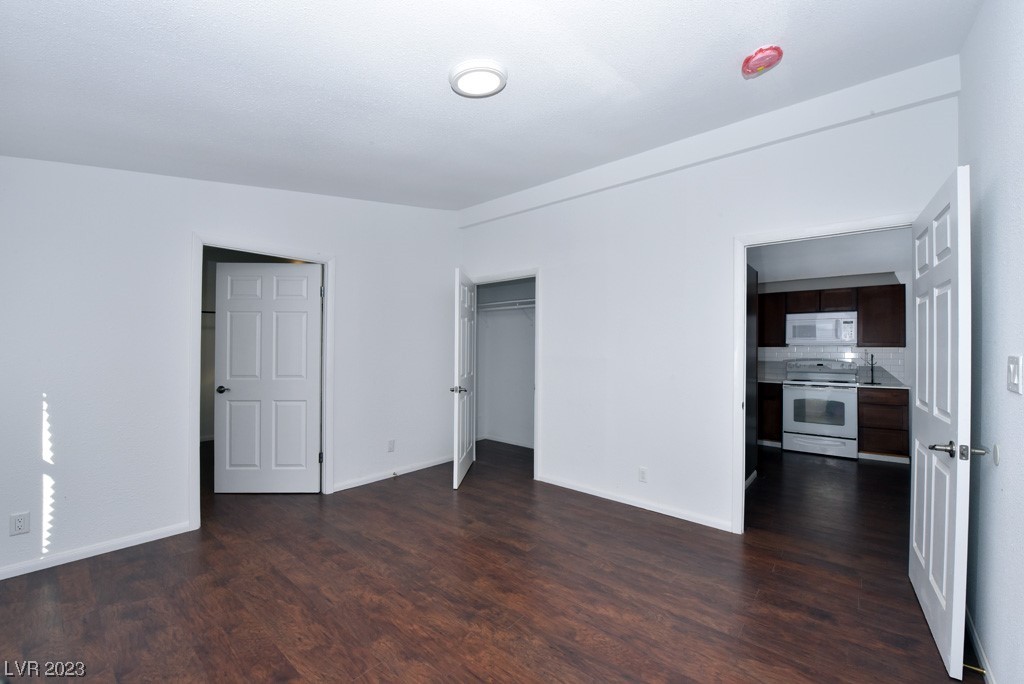 3560 North Blagg Road Pahrump, NV 89060 - Photo 11 of 33