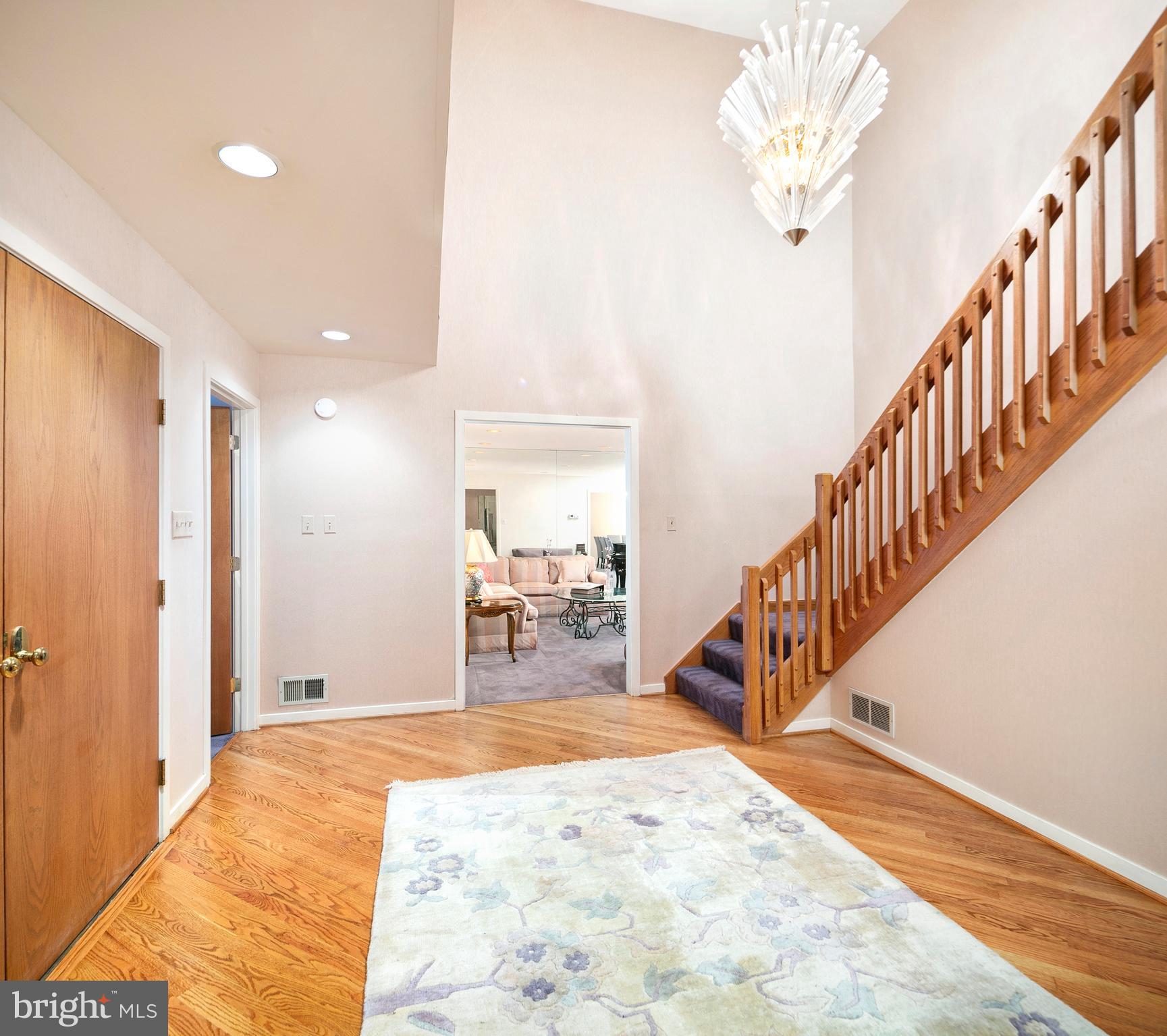 17008 Barn Ridge Drive Silver Spring, MD 20906 - Photo 10 of 60 Foyer