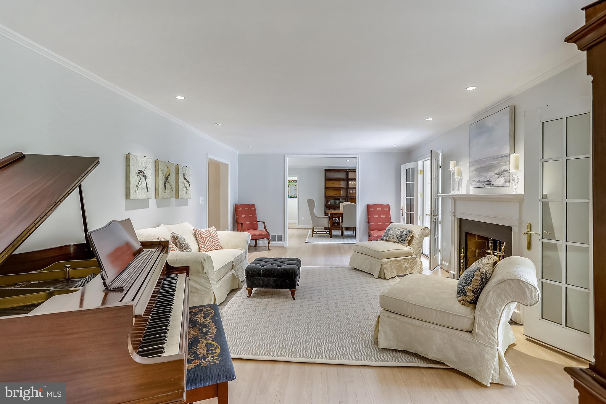 8204 Kerry Road Chevy Chase, MD 20815 - Photo 11 of 74 Living Room