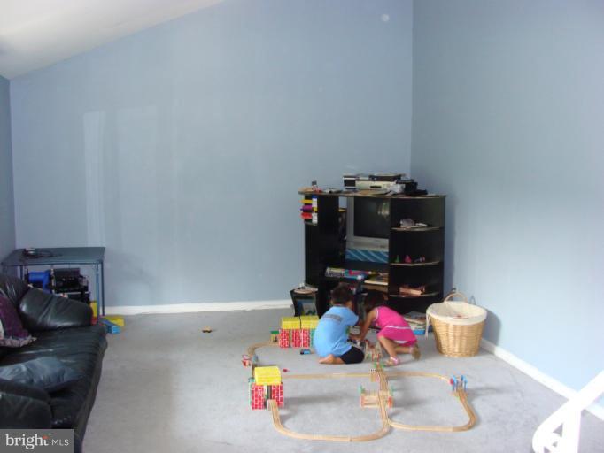 3700 Kenway Street Silver Spring, MD 20906 - Photo 15 of 22 Living Room