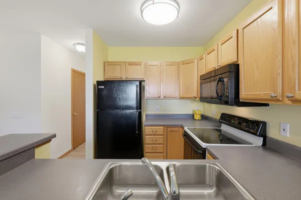 $329,900 | 520 Enterprise Drive, Verona, WI 53593