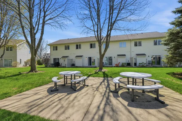 $329,900 | 520 Enterprise Drive, Verona, WI 53593