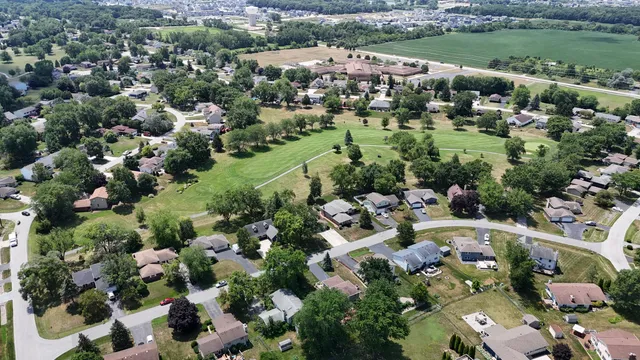 $3,000 | 4213 Glen Oaks Drive, Crown Point, IN 46307