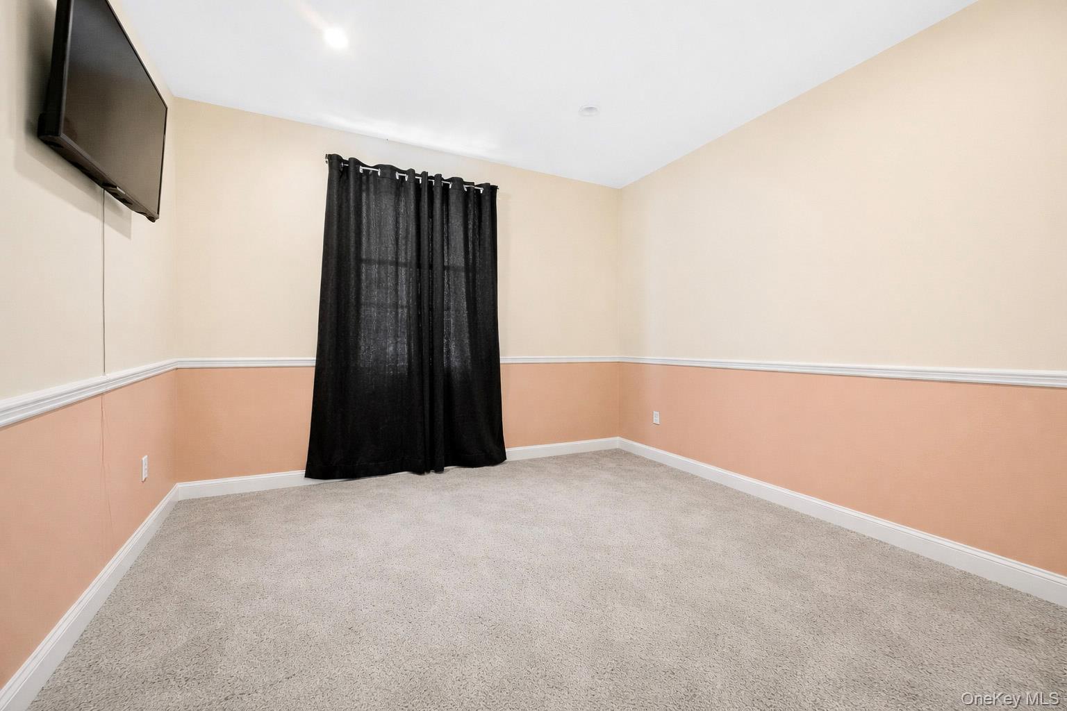 621 Faile Street Bronx, NY 10474 - Photo 27 of 32 a view of an empty room