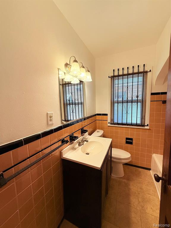 9583 Rutland Street Detroit, MI 48227 - Photo 15 of 49