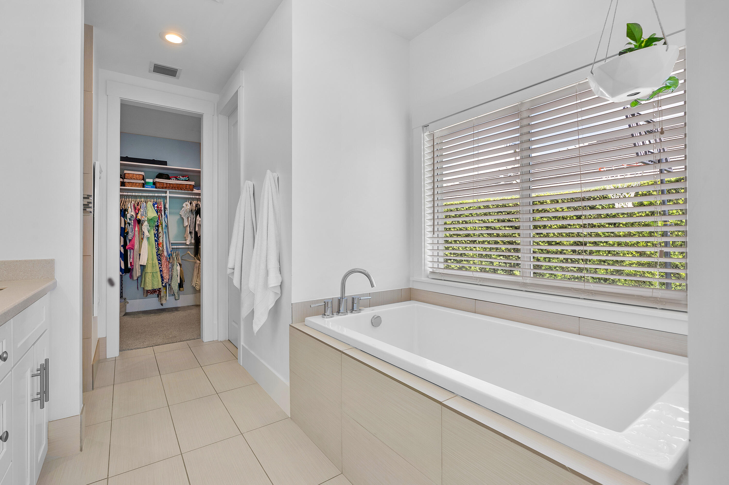 1420 High Ridge Road Lake Worth Beach, FL 33461 - Photo 23 of 31 025-1420HighRidgeRoad-LakeWorthBeach-FL-
