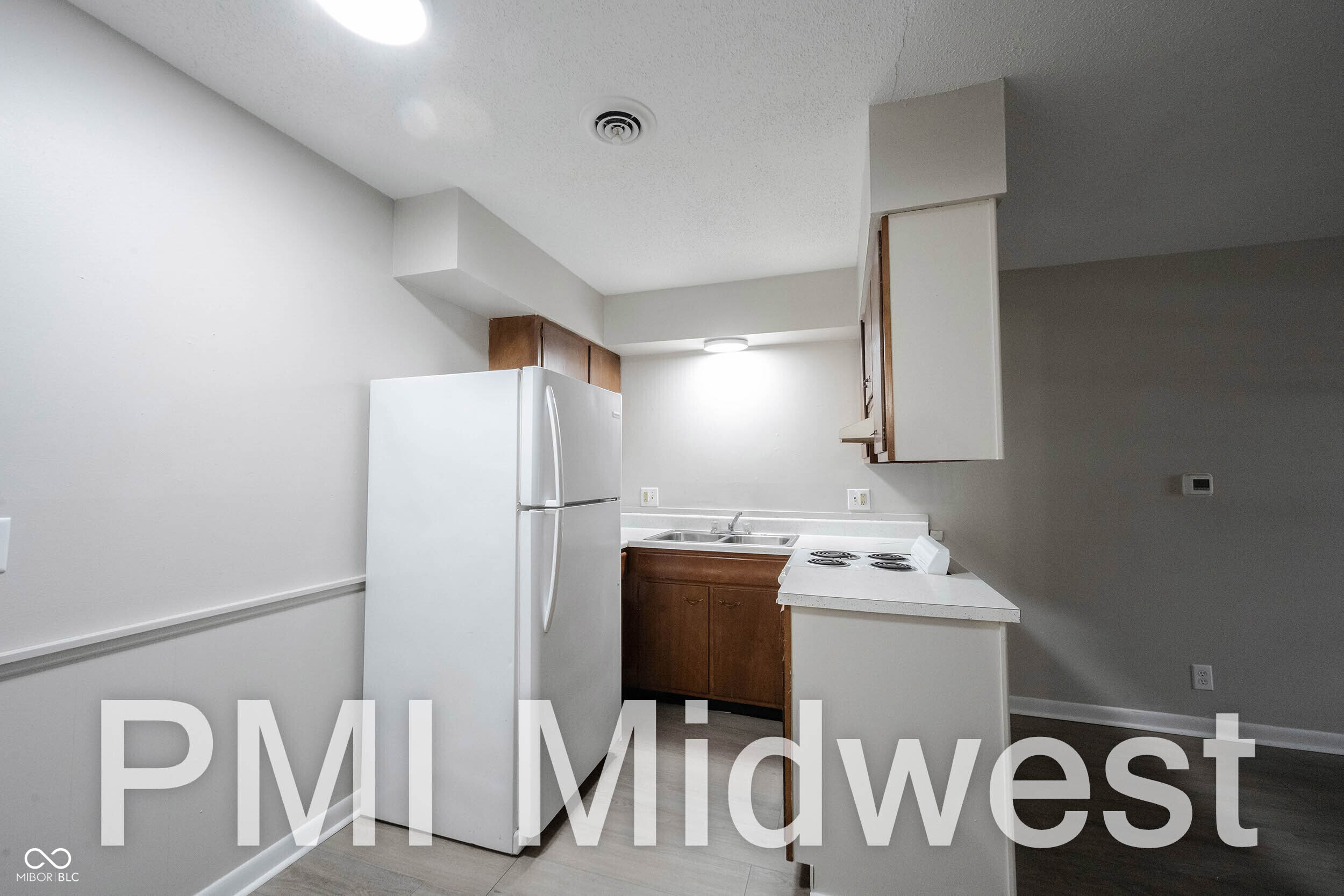 323 East 8th Street, Unit B Marion, IN 46953 - Photo 4 of 7
