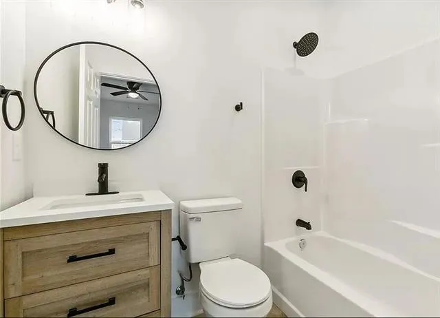 $395,000 | 308-10 Reiss Place, Chalmette, LA 70043