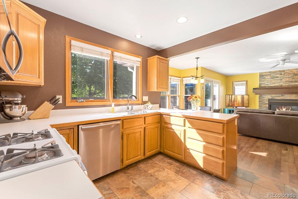 3807 Kentford Road Fort Collins, CO 80525 - Photo 9 of 32 Gallery Image 9