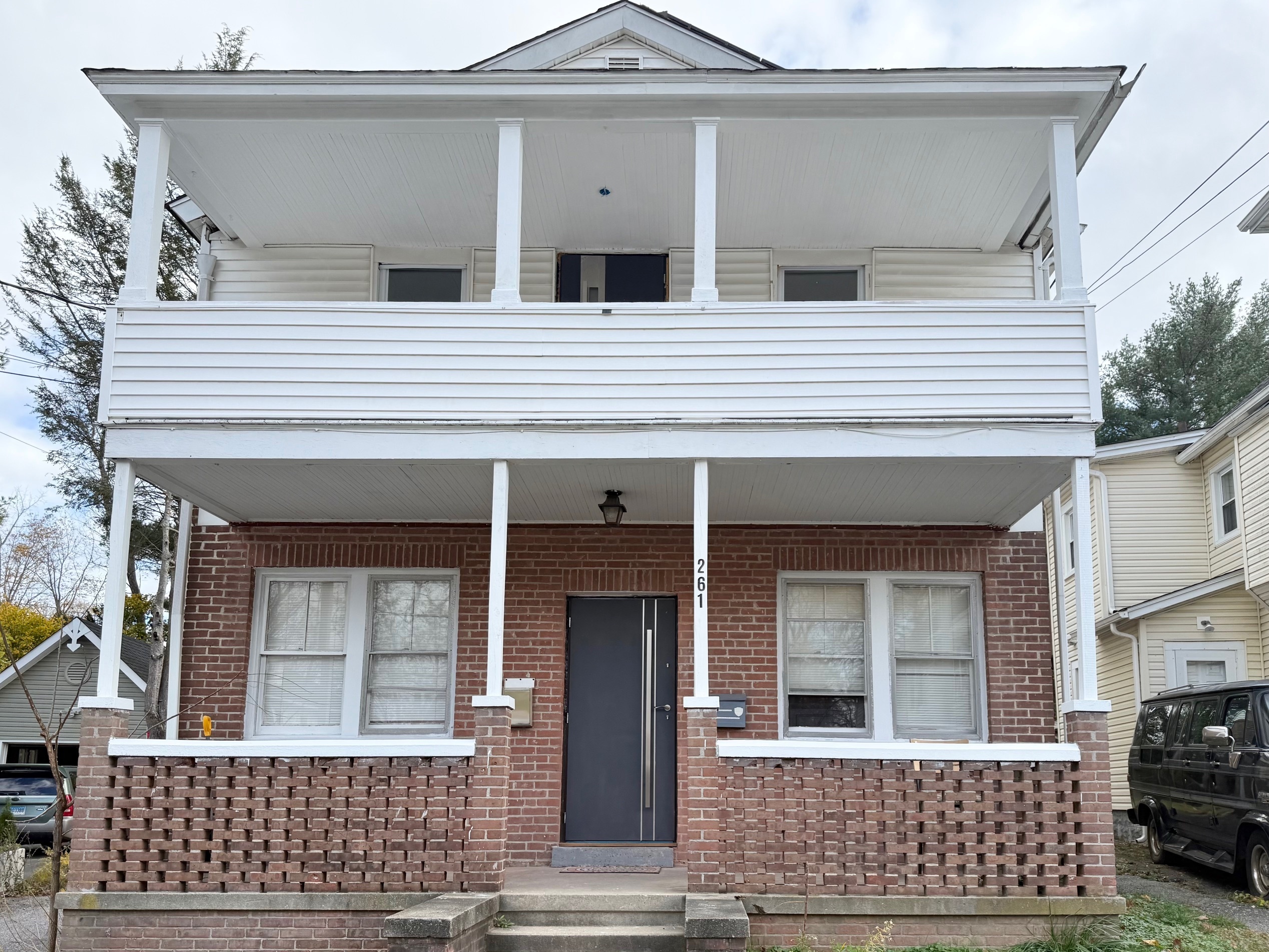 261 Hillside Avenue, Unit 2 Torrington, CT 06790 - Photo 2 of 10