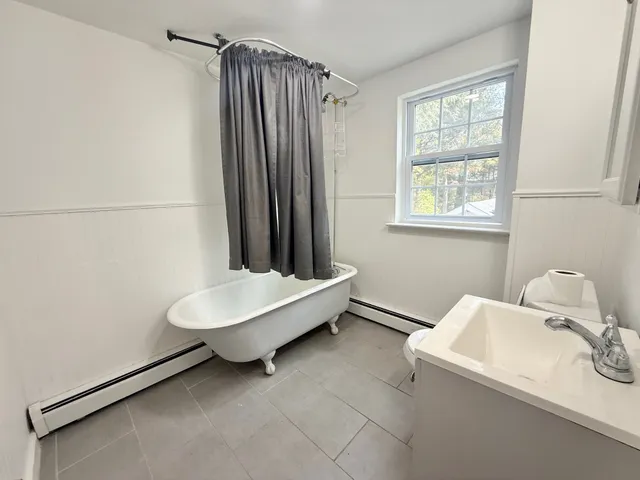 $1,650 | 261 Hillside Avenue, Unit 2, Torrington, CT 06790