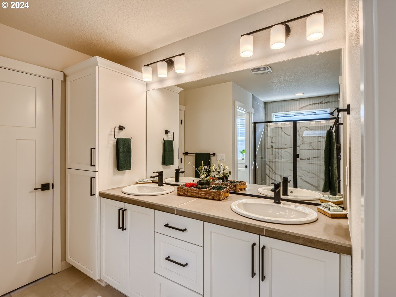 20629 Southwest Boyd Court, Unit 3 Beaverton, OR 97003 - Photo 33 of 46 a bathroom with double sink and a mirror