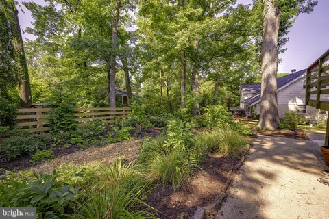 $650,000 | 5 Olivewood Court, Greenbelt, MD 20770