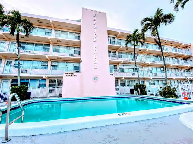 $1,675 | 625 Antioch Avenue, Unit 305, Fort Lauderdale, FL 33304