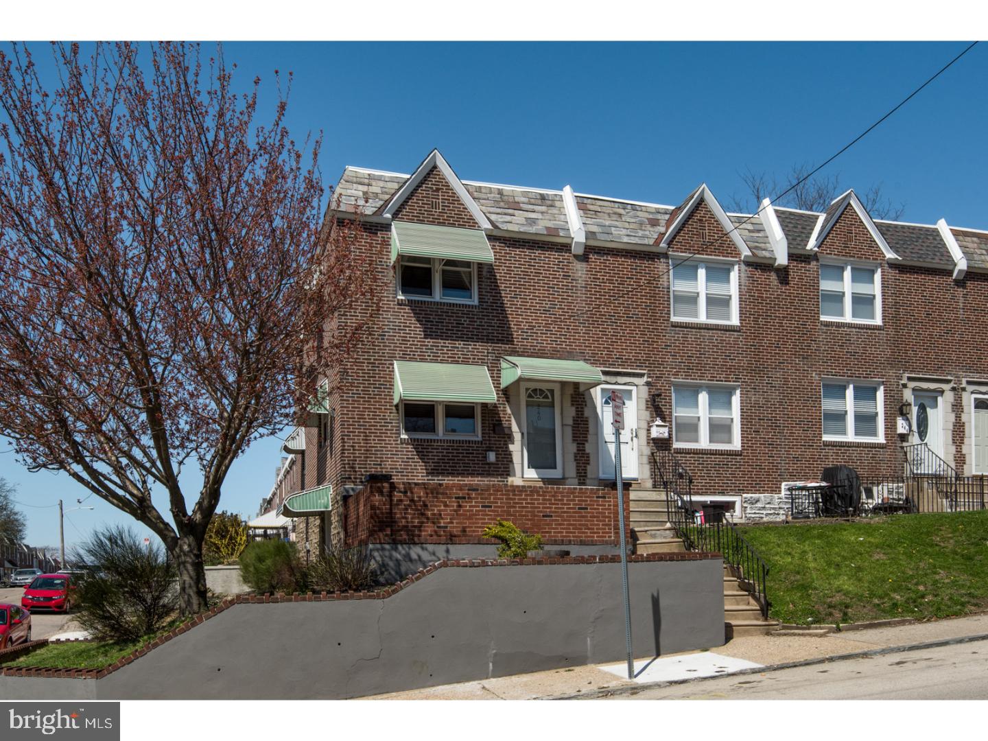 240 Righter Street Philadelphia, PA 19128 - Photo 2 of 16 Front Yard