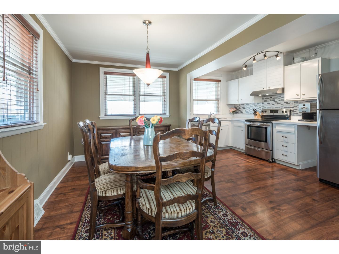 240 Righter Street Philadelphia, PA 19128 - Photo 6 of 16 Dining Room