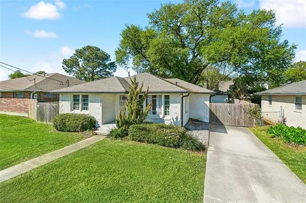$299,000 | 3008 Haring Road, Metairie, LA 70006