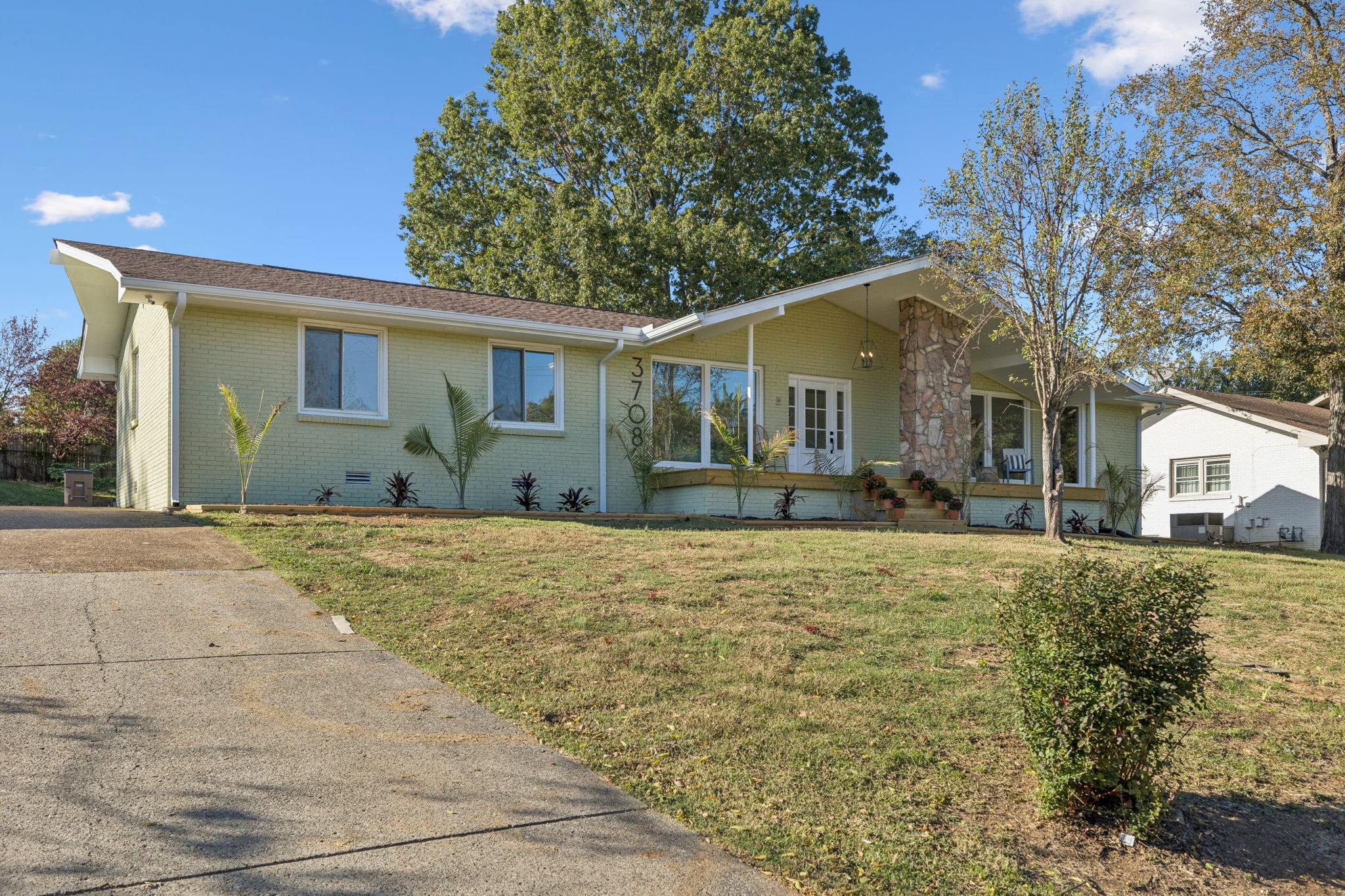 3708 Anderson Road Nashville, TN 37217 - Photo 13 of 75