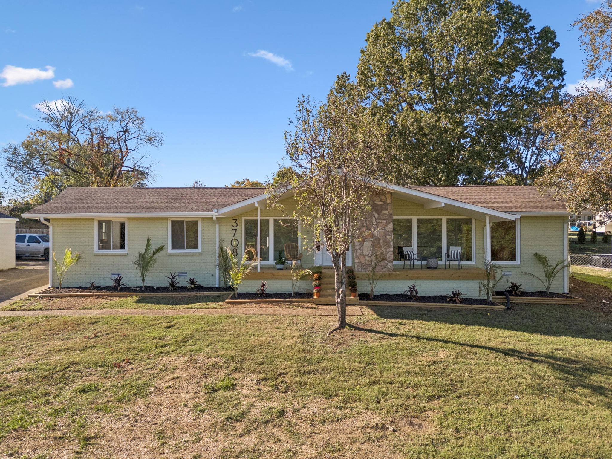 3708 Anderson Road Nashville, TN 37217 - Photo 8 of 75 a front view of a house with a yard