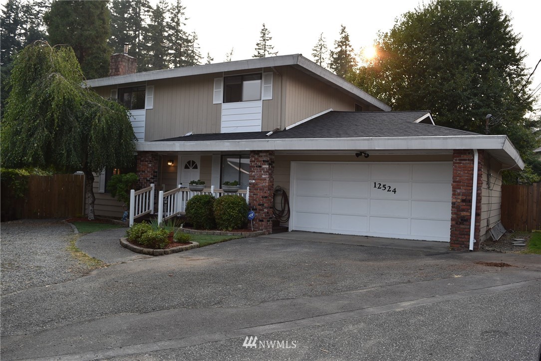 12524 Alexander Road Everett, WA 98204 - Photo 1 of 23 Gallery Image 1