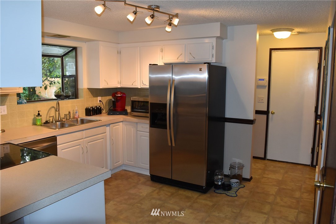 12524 Alexander Road Everett, WA 98204 - Photo 18 of 23 Gallery Image 18