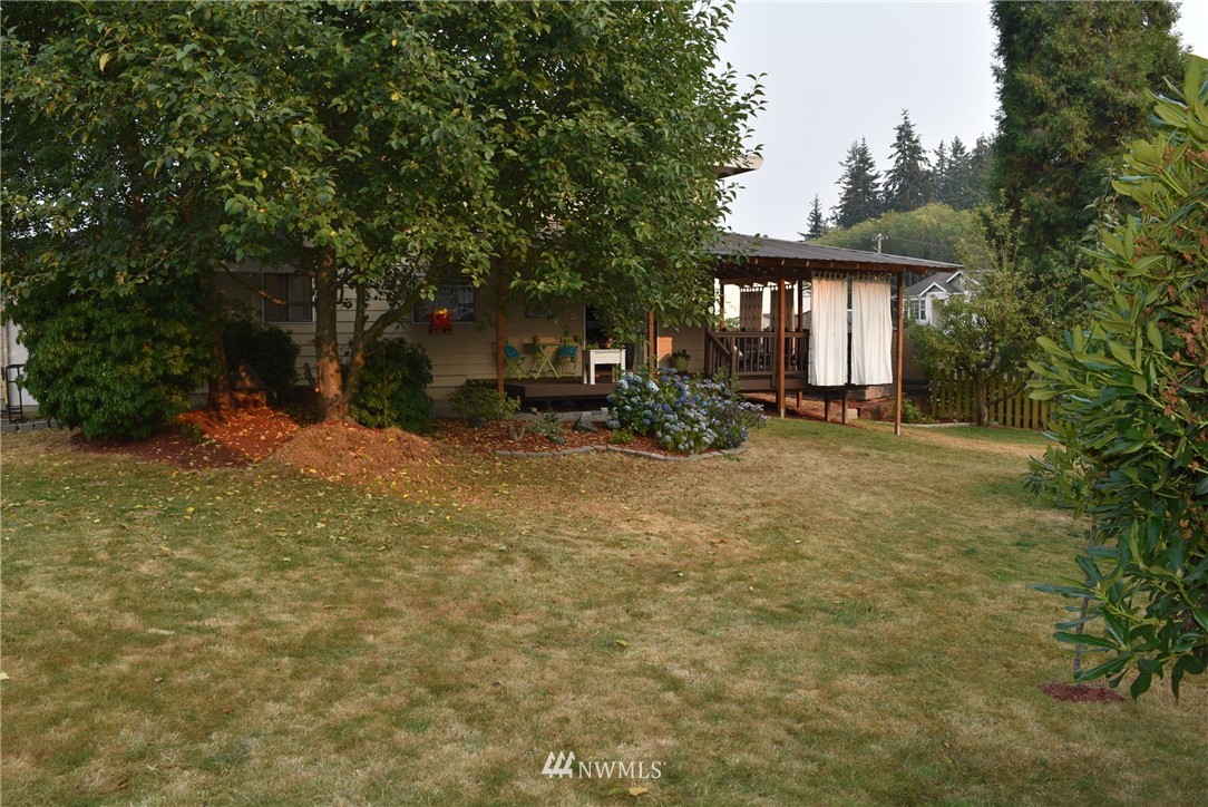 12524 Alexander Road Everett, WA 98204 - Photo 5 of 23 Gallery Image 5