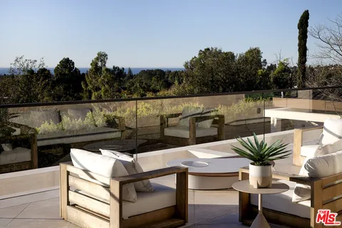 $36,950,000 | 721 North Bonhill Road, Los Angeles, CA 90049