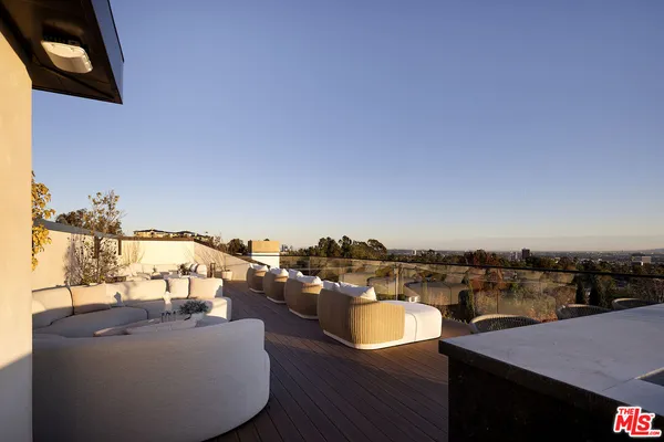 $36,950,000 | 721 North Bonhill Road, Los Angeles, CA 90049